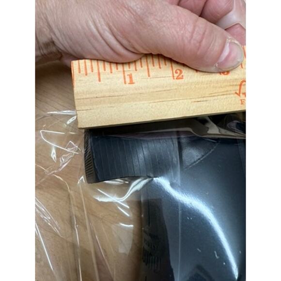 "MUNRO" Black Pumps 2" Chunky Heel Slip On SZ 9.5 Office Librarian Minimalist - Picture 13 of 13